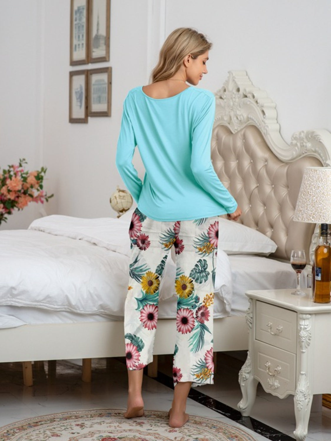 Lounge-Set aus Top mit Rundhalsausschnitt und bedruckter Hose