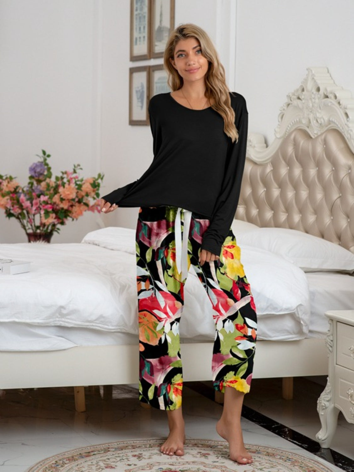 Lounge-Set aus Top mit Rundhalsausschnitt und bedruckter Hose