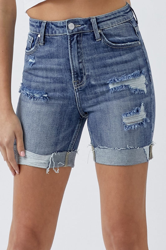 RISEN – Jeansshorts in voller Größe mit aufgerolltem Used-Look und Taschen 