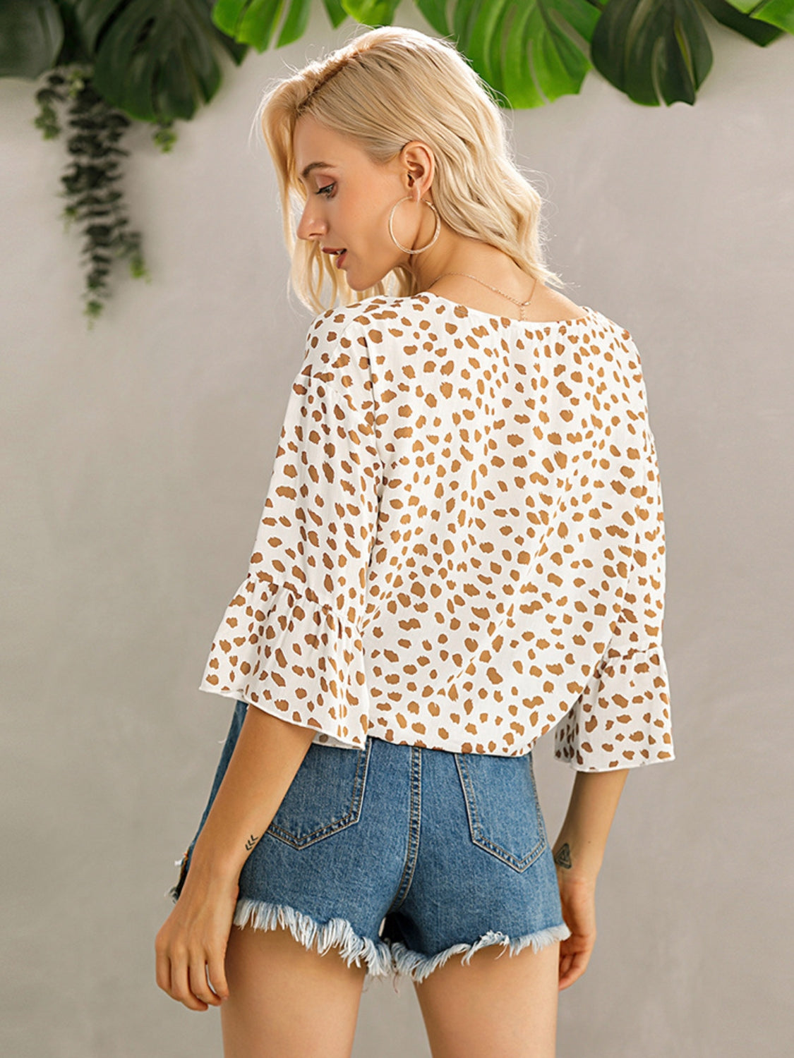 Bluse mit V-Ausschnitt und Knopfleiste, bedruckt