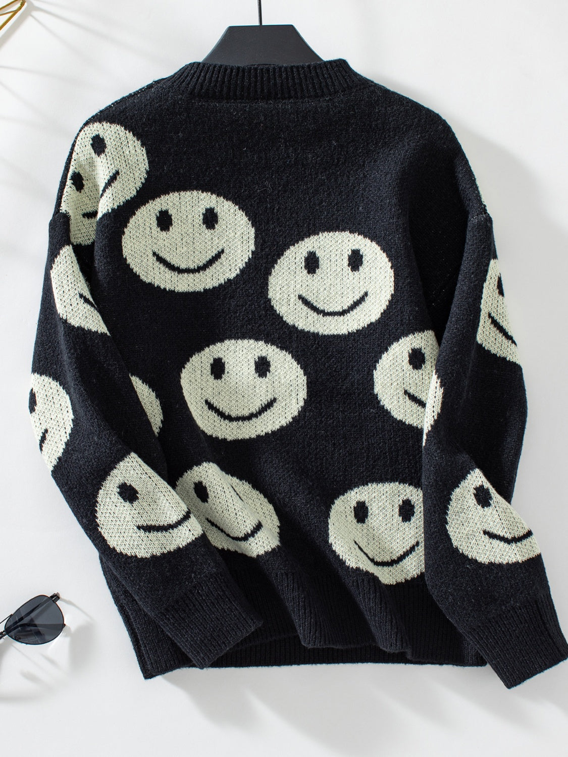 Smile Pattern Round Neck Long Sleeve Sweater