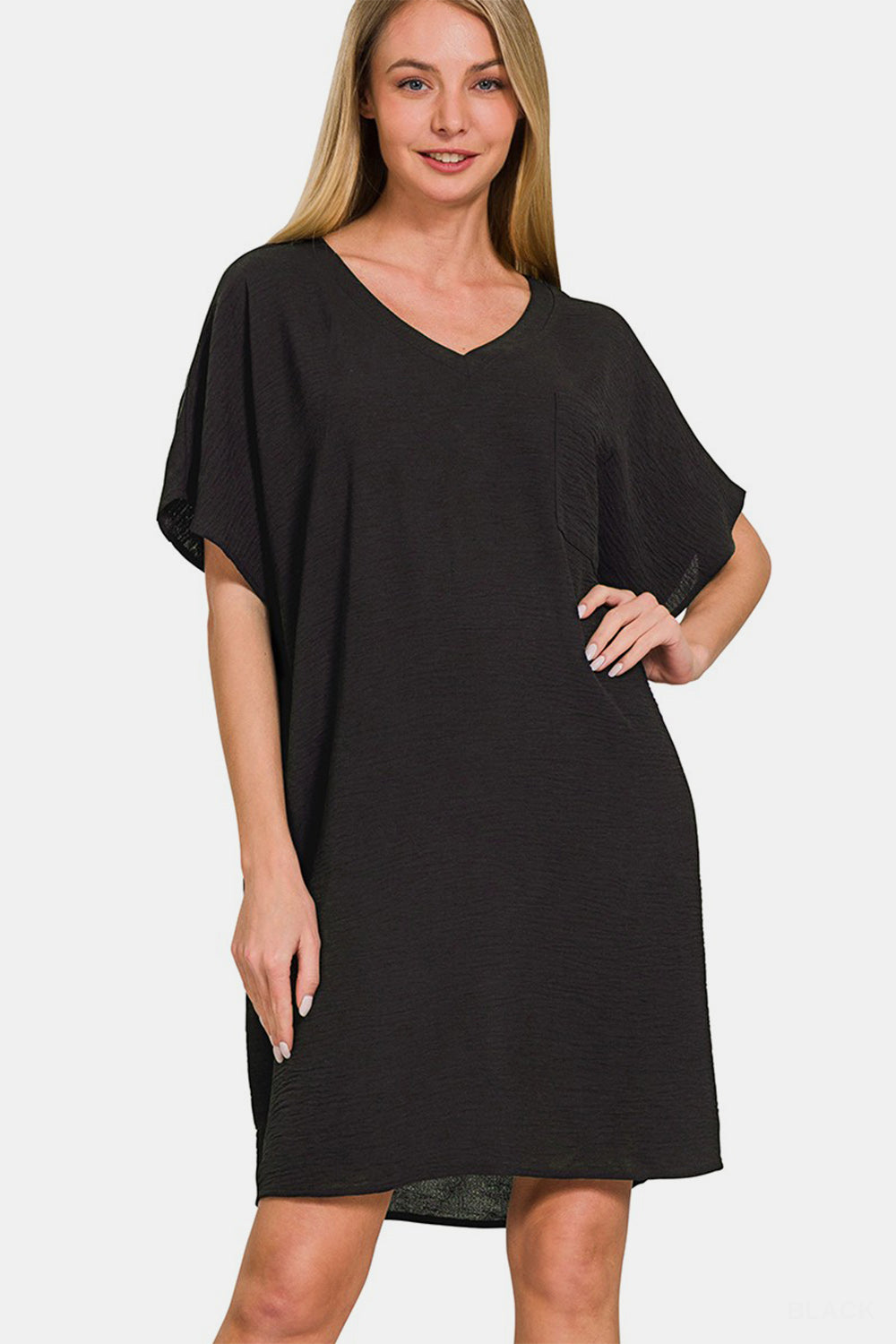 Zenana – T-Shirt-Kleid mit V-Ausschnitt und Taschen