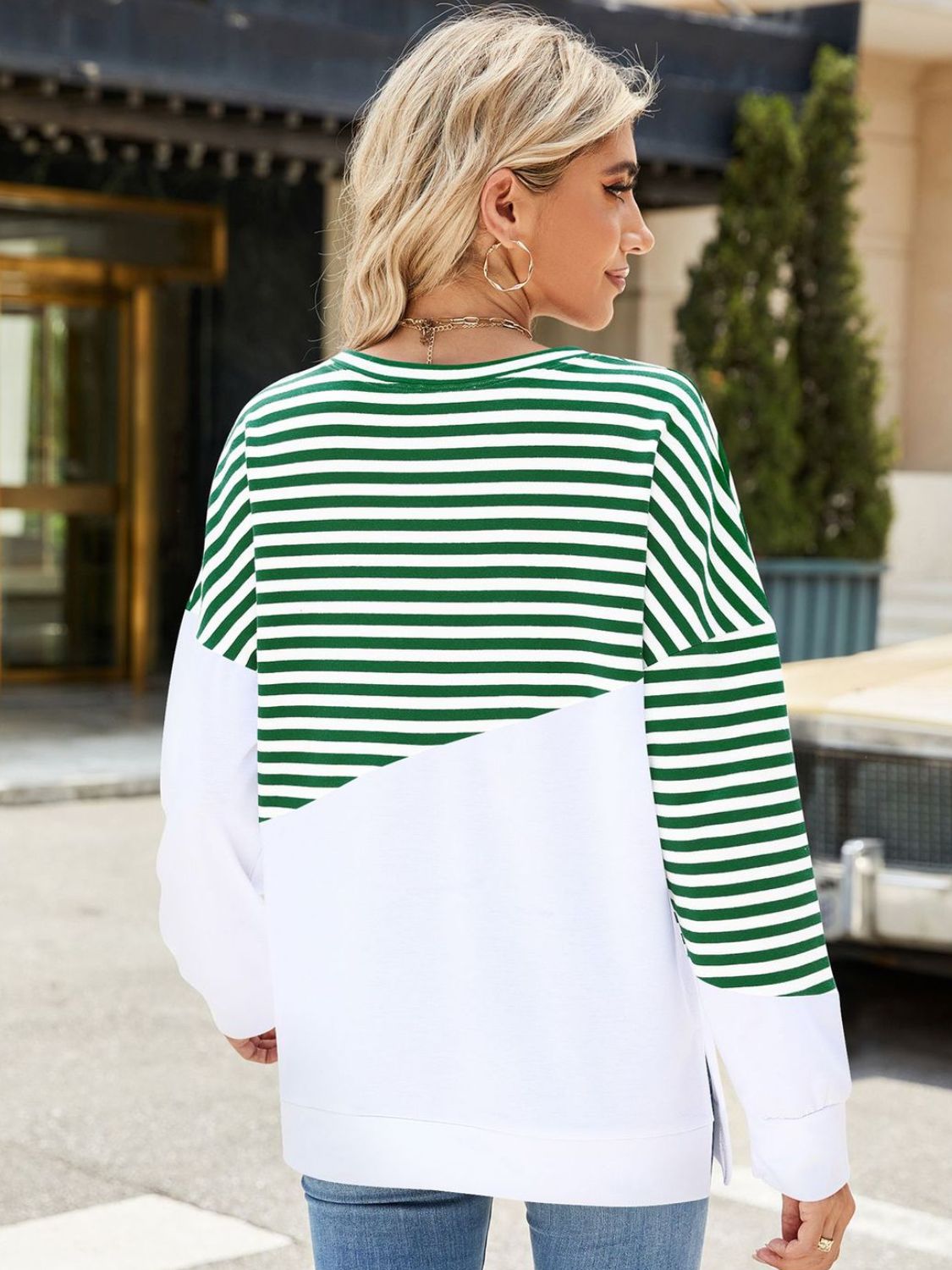 Slit Contrast Striped Long Sleeve Sweatshirt