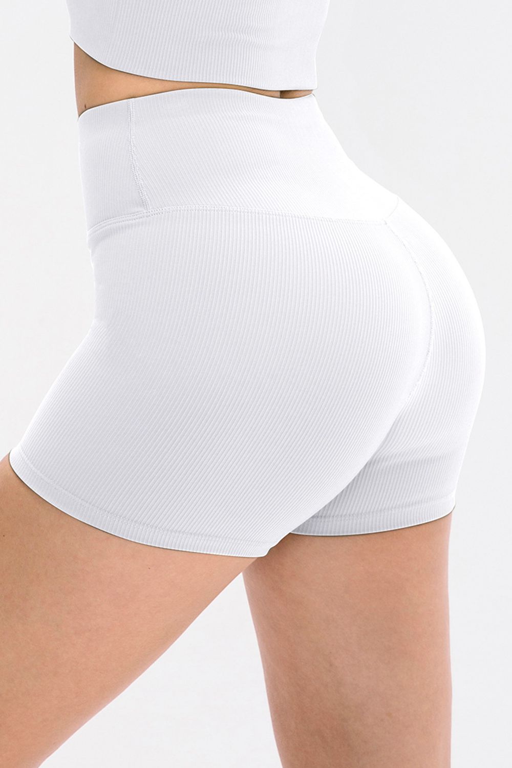 Sport-Shorts mit schmaler Passform und breitem Bund