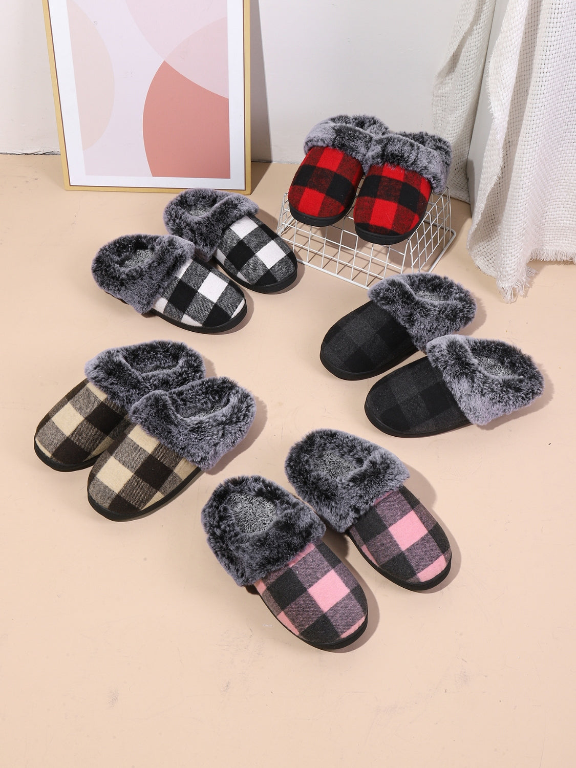 Plaid Furry Round Toe Flat Slippers