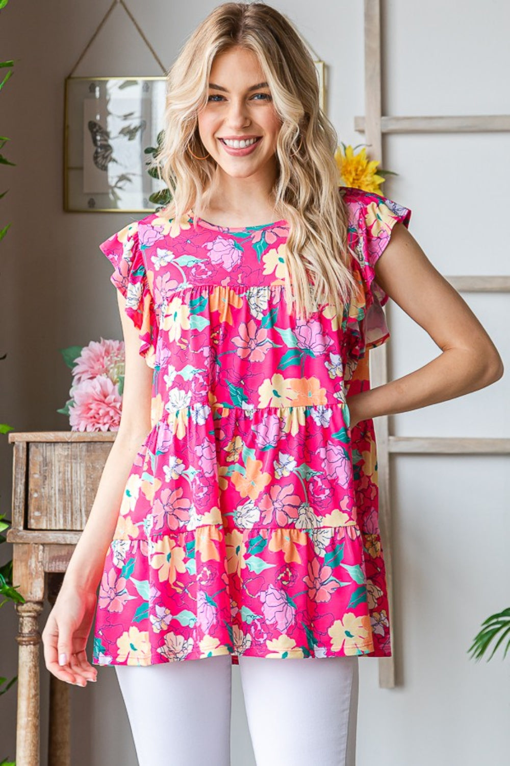 Heimish – Große Bluse mit Stufendesign und Blumenmuster in Rüschenärmeln