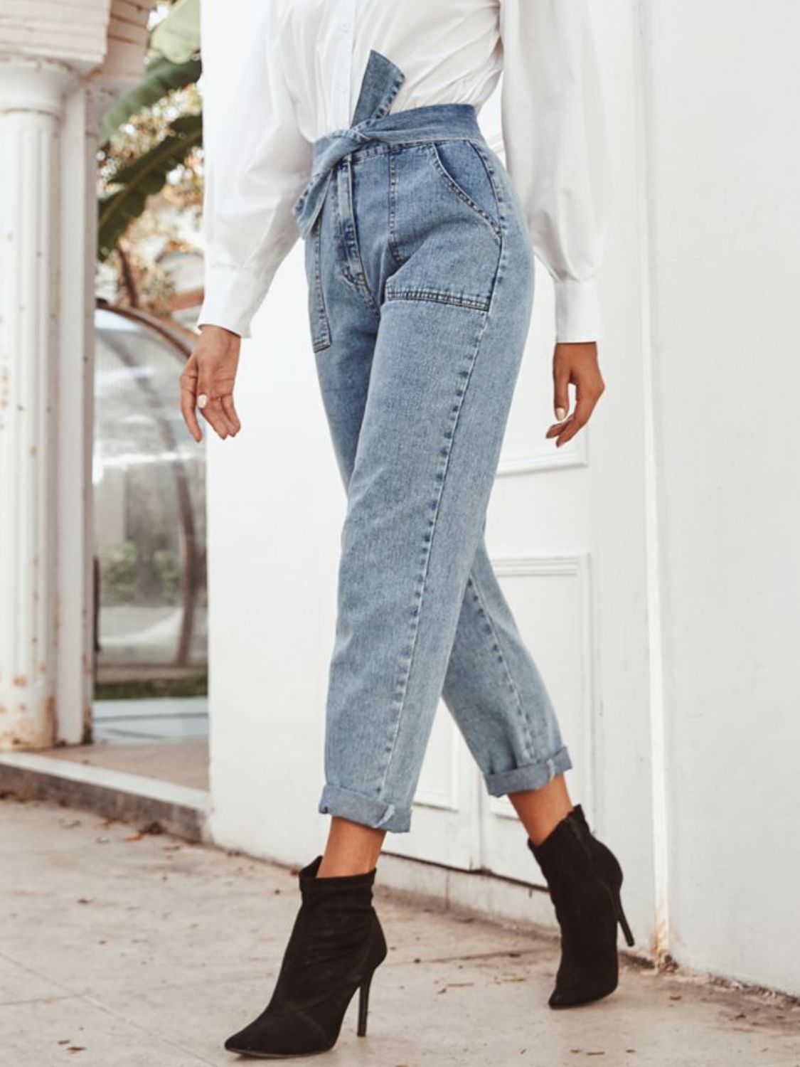 Tied Straight Leg Jeans with Pockets