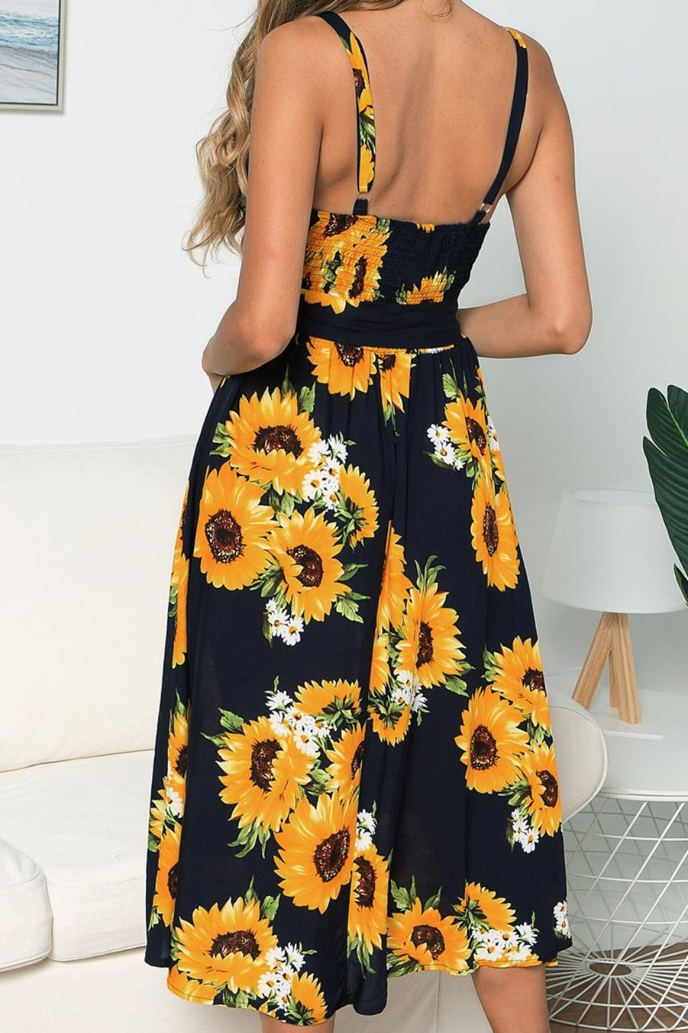 Ärmelloses Camisole-Kleid mit gesmoktem Sonnenblumen-Print