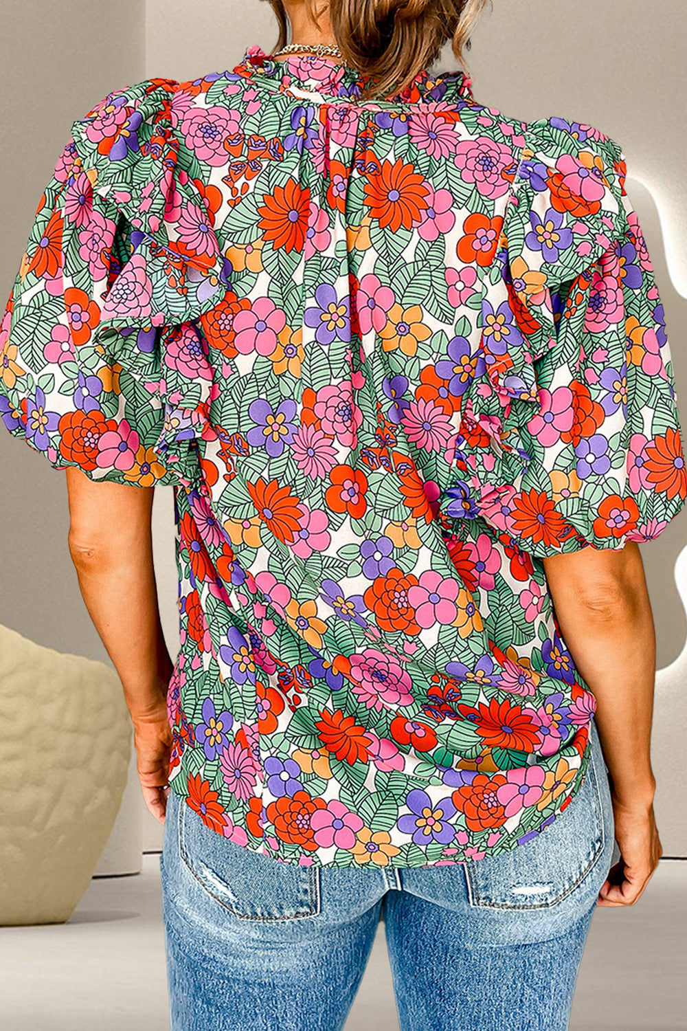 Bluse mit Rüschen, Print, Bindekragen und kurzen Ärmeln