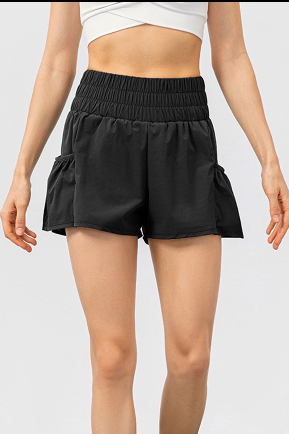 Aktive Shorts mit Taschen und elastischer Taille