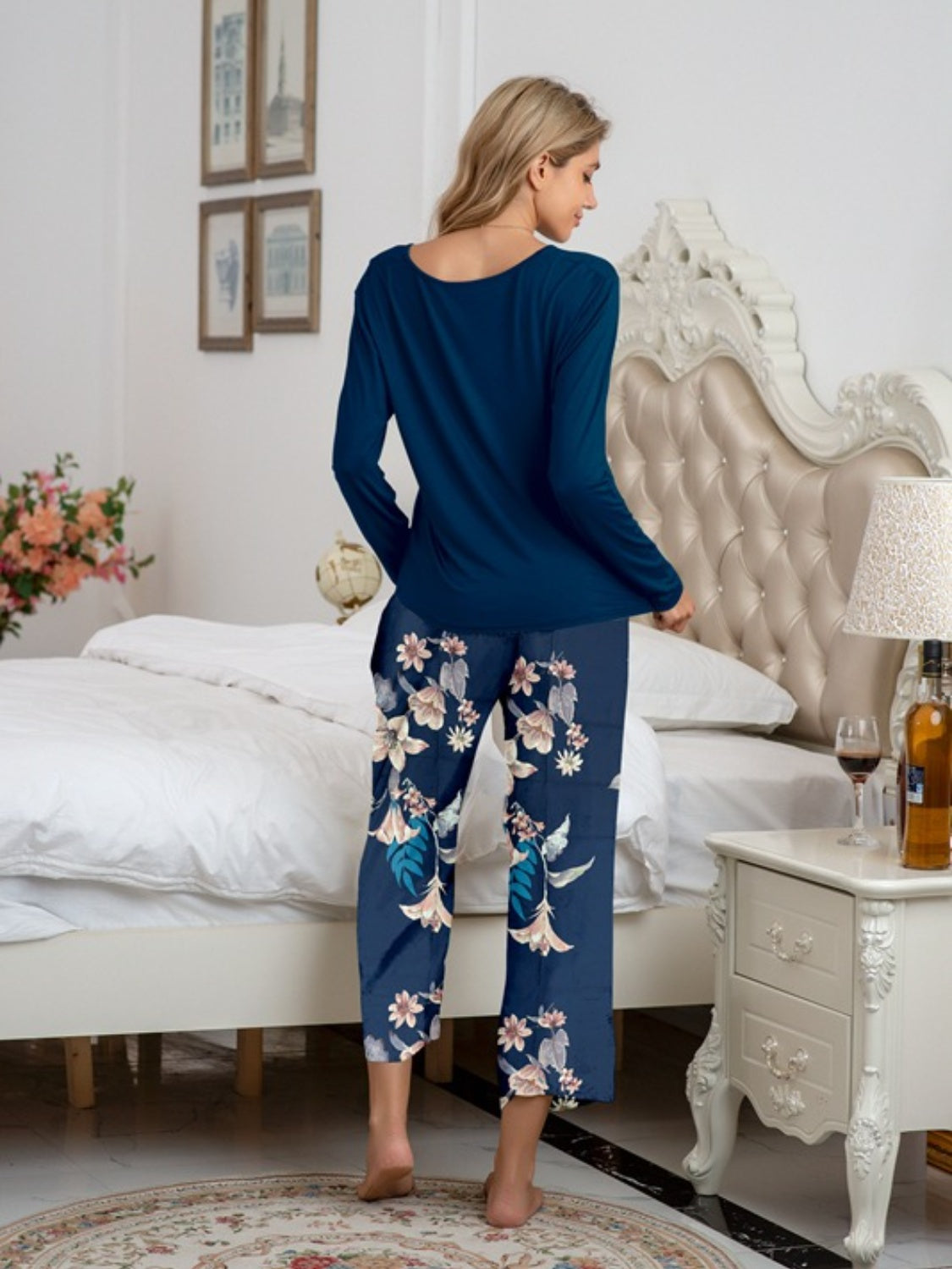 Lounge-Set aus Top mit Rundhalsausschnitt und bedruckter Hose