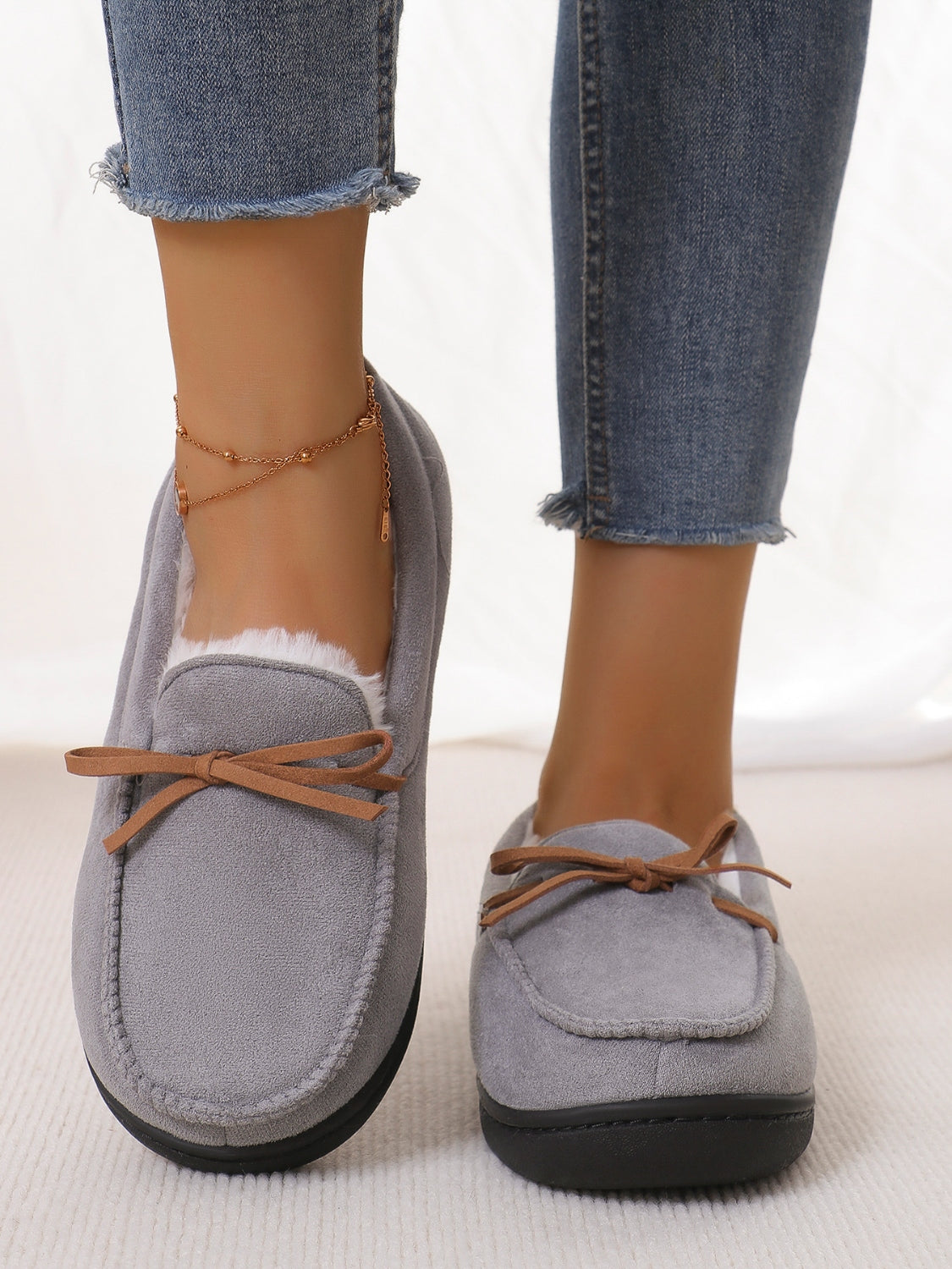 Bow Round Toe Flat Slip-Ons