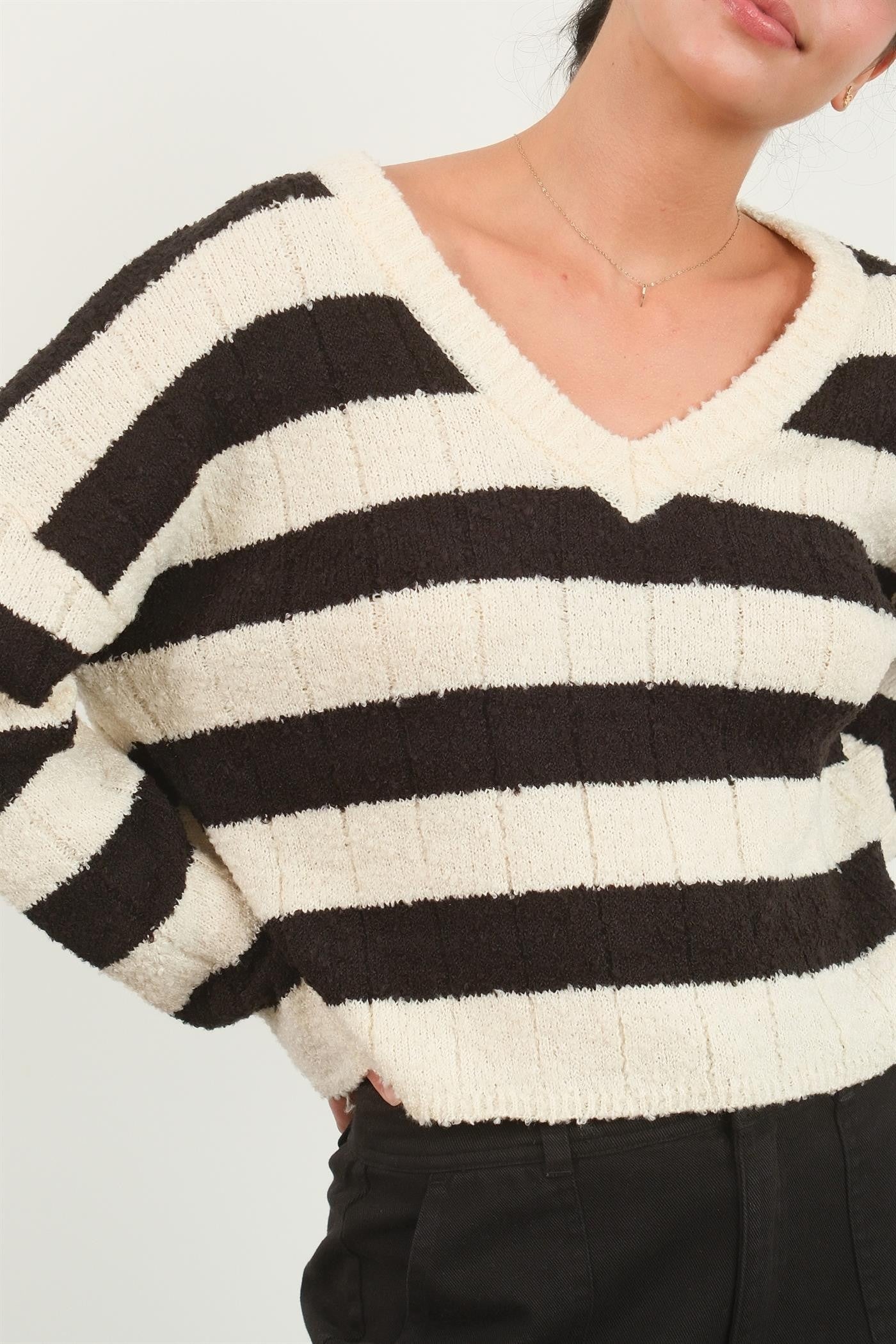 HYFVE Contrast Striped Cropped V-Neck Sweater