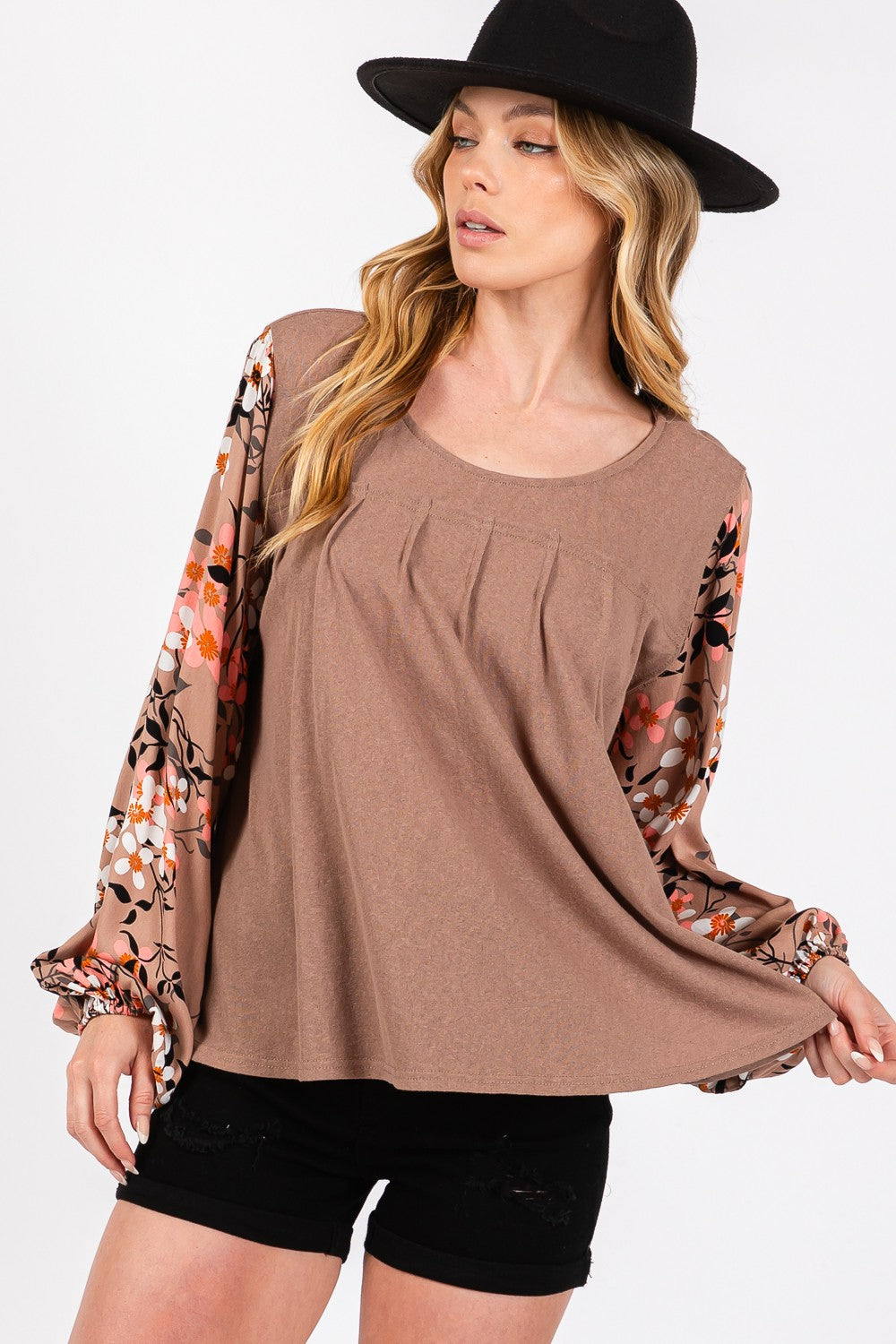 SAGE + FIG Floral Long Sleeve Front Pleated Detail Blouse