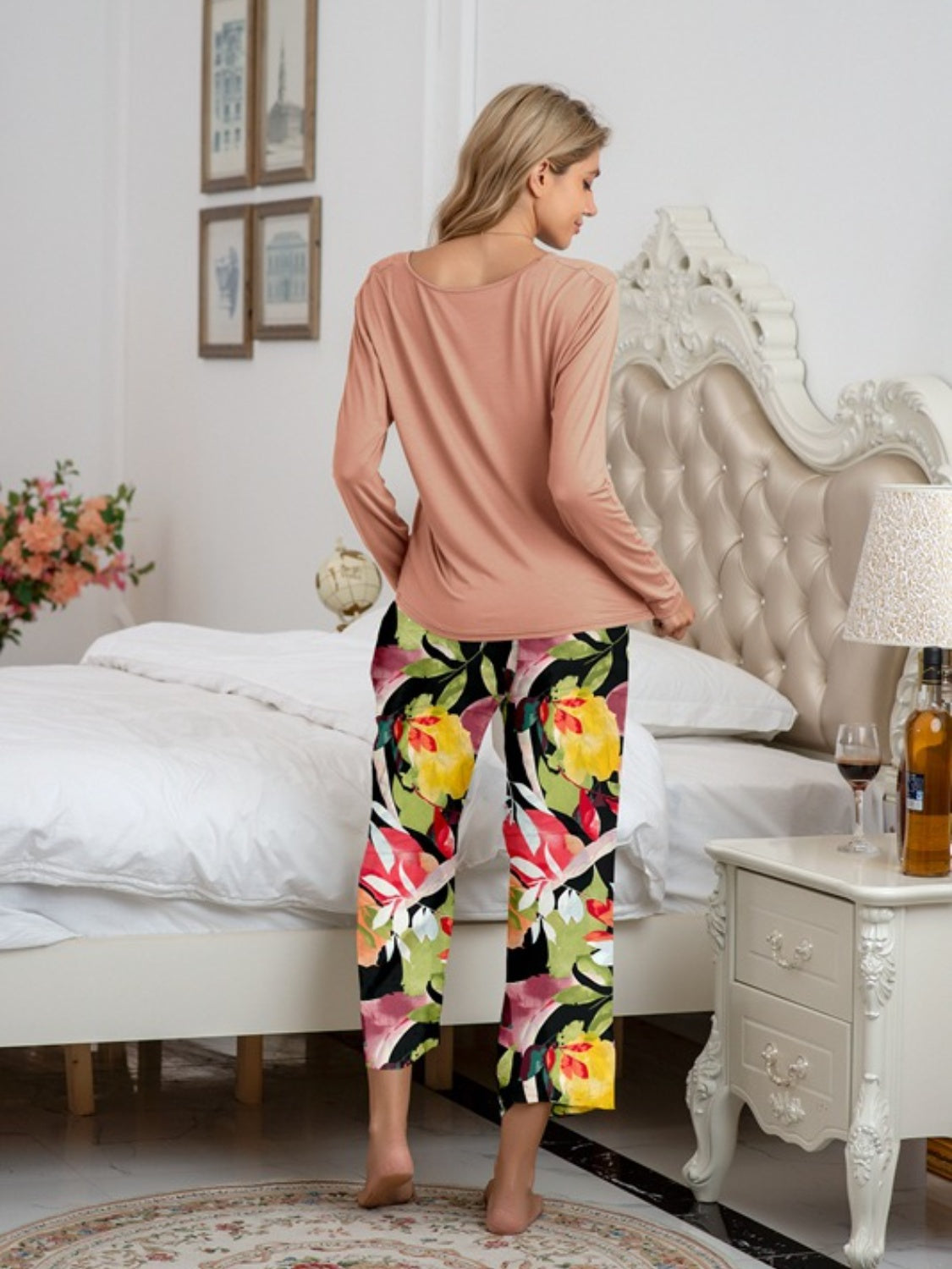 Lounge-Set aus Top mit Rundhalsausschnitt und bedruckter Hose