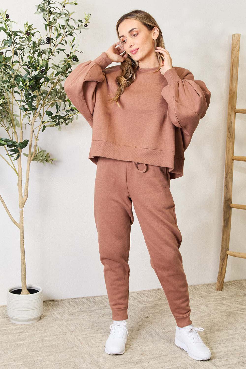 Zenana – Set aus Sweatshirt mit Laternenärmeln und Jogginghose mit Kordelzug