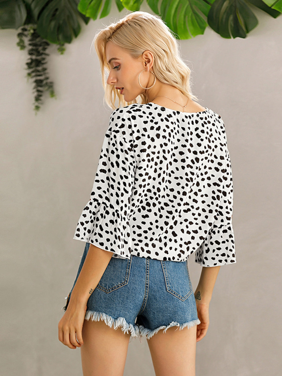 Bluse mit V-Ausschnitt und Knopfleiste, bedruckt