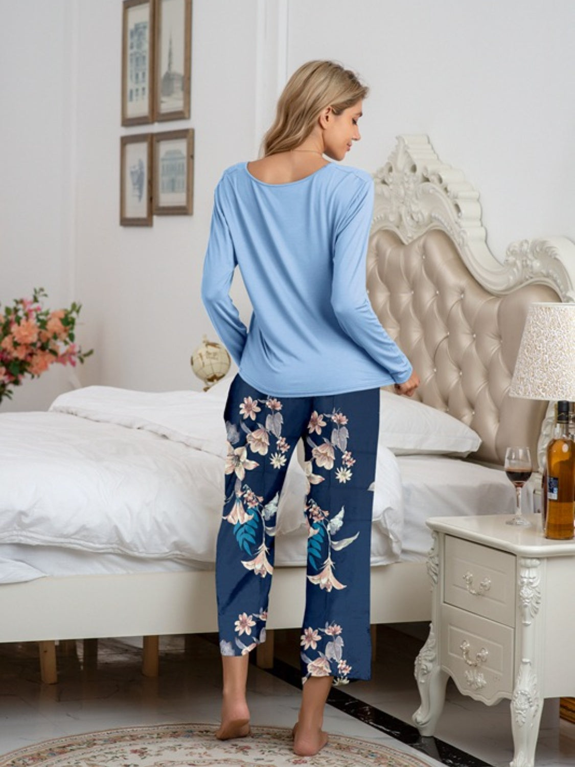 Lounge-Set aus Top mit Rundhalsausschnitt und bedruckter Hose