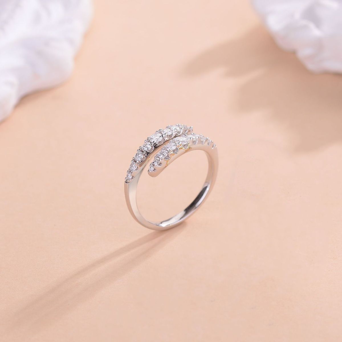 925 Sterling Silber Moissanit Bypass Ring