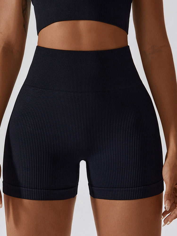 Sport-Shorts mit schmaler Passform und breitem Bund