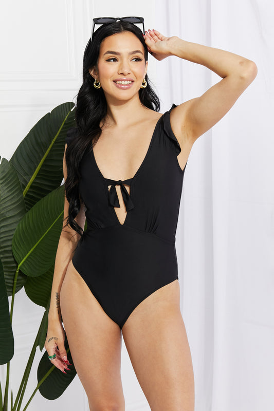 Marina West Swim – Einteiler mit Muschelmuster und Rüschenärmeln in Schwarz