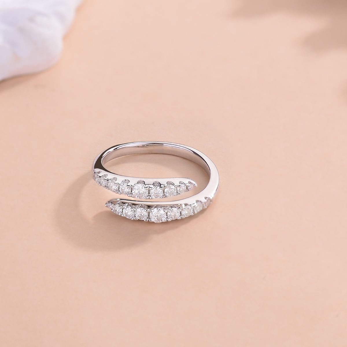 925 Sterling Silber Moissanit Bypass Ring