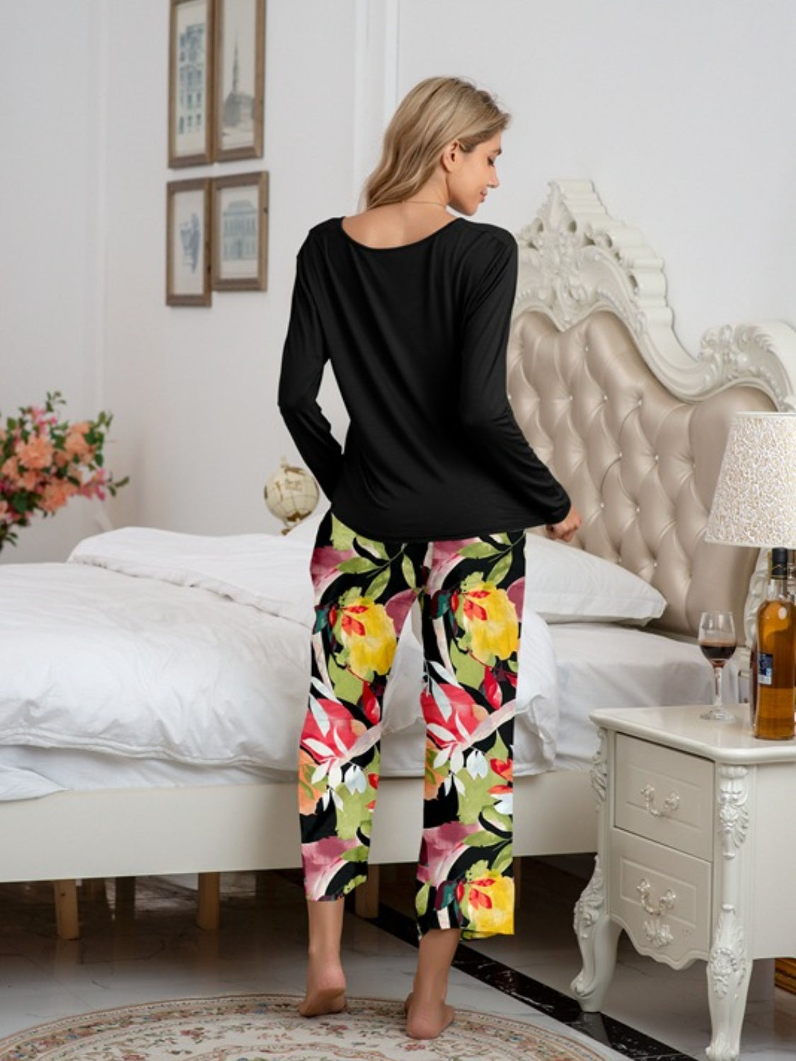 Lounge-Set aus Top mit Rundhalsausschnitt und bedruckter Hose