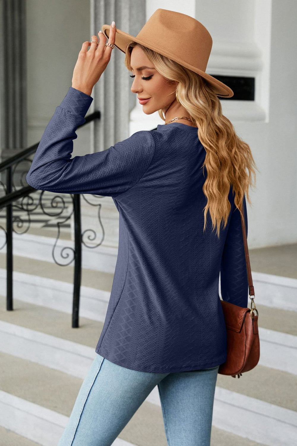 Notched Neck Long Sleeve Buttoned Blouse