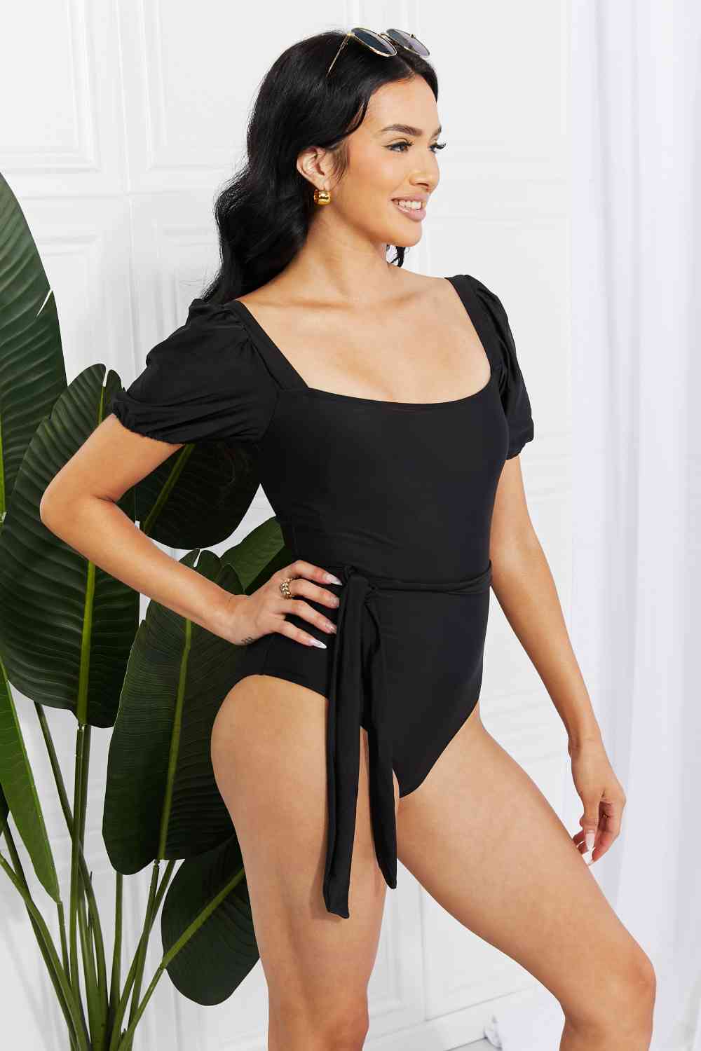 Marina West Swim – Salty Air – Einteiler mit Puffärmeln in Schwarz