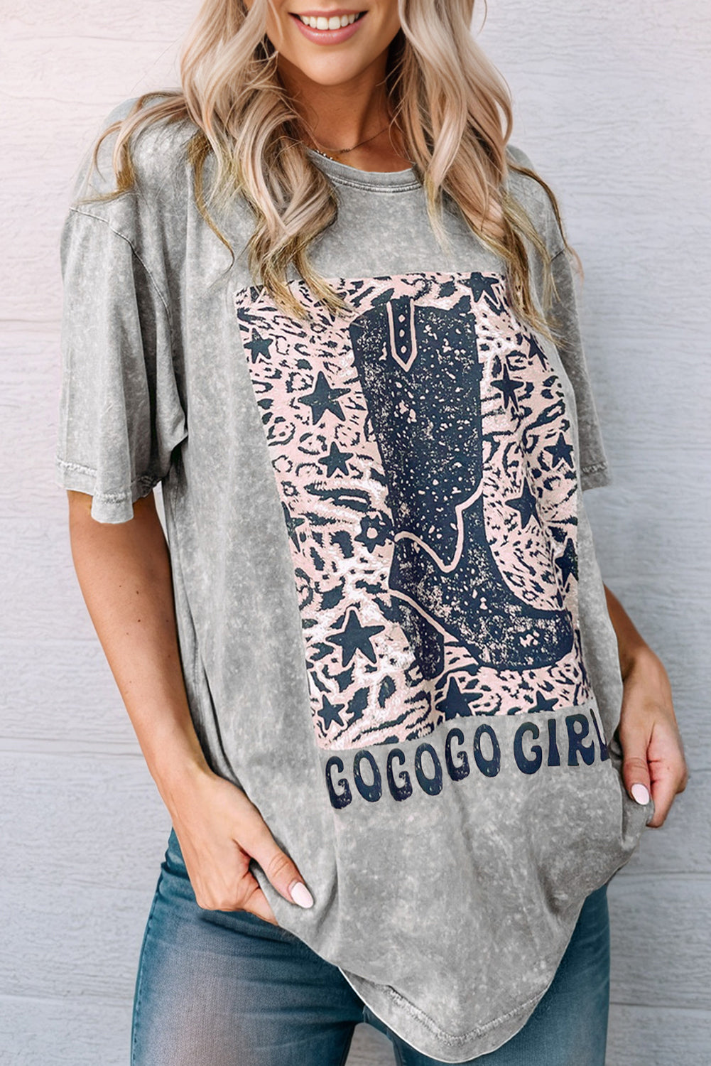 GO GO GO GIRL Round Neck Short Sleeve T-Shirt