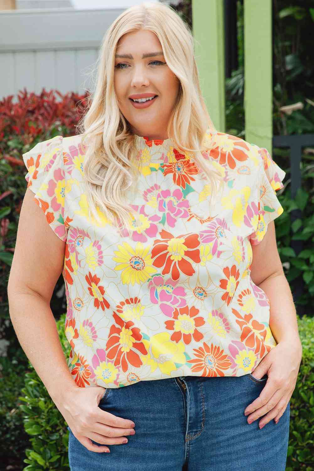 Bluse mit Schmetterlingsärmeln und Blumenmuster in Übergröße