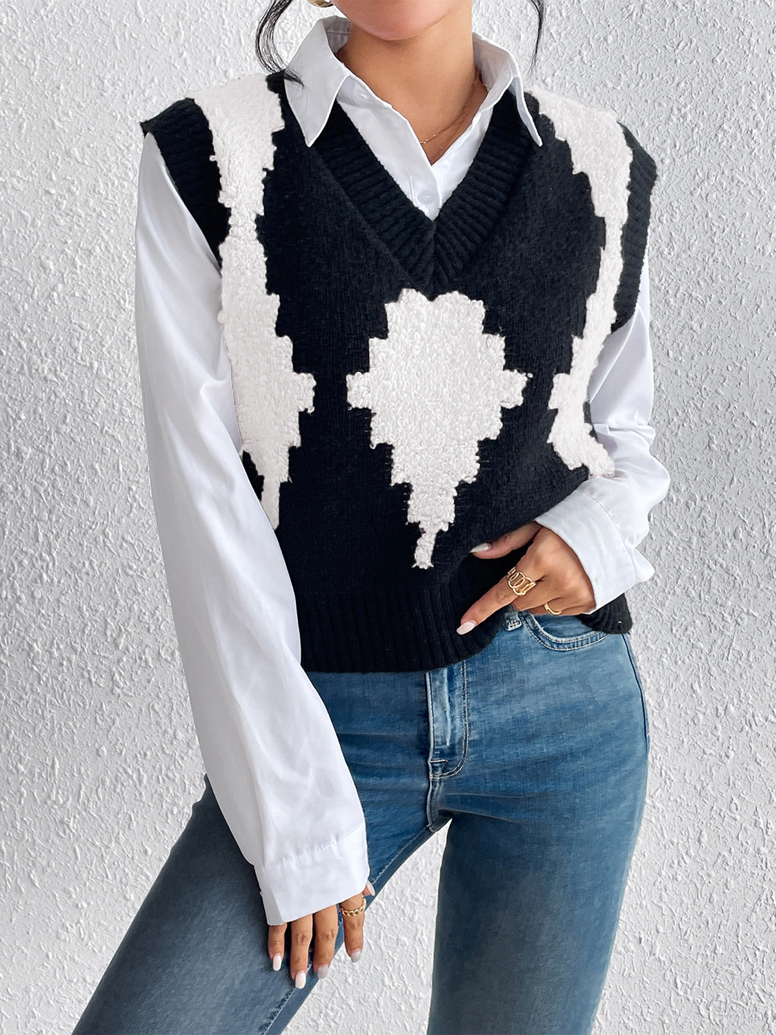 Contrast V-Neck Sweater Vest