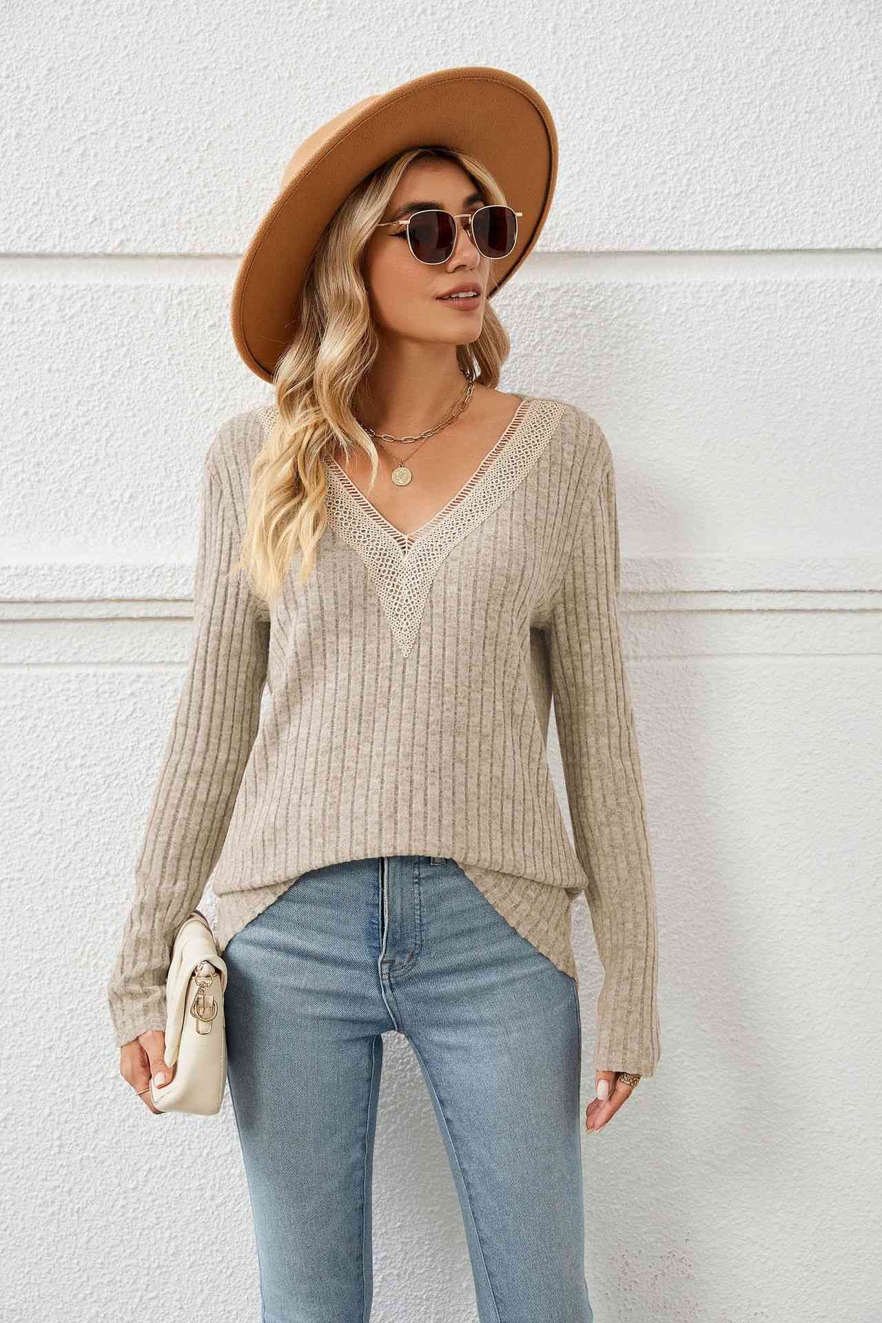 Contrast V-Neck Long Sleeve Blouse