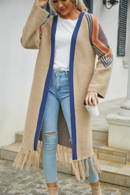 Double Take – Duster-Cardigan mit geometrischem Fransensaum und offener Vorderseite