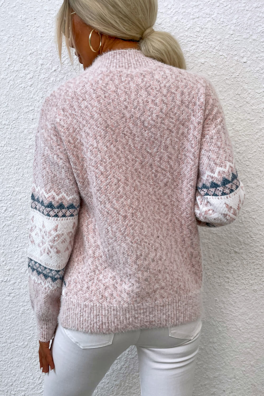 Rollkragenpullover mit Schneeflockenmuster