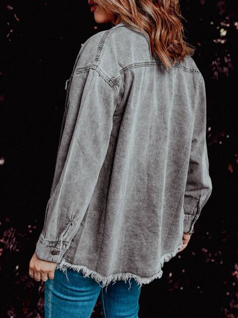 Jeansjacke mit Kragen und ausgefranstem Saum