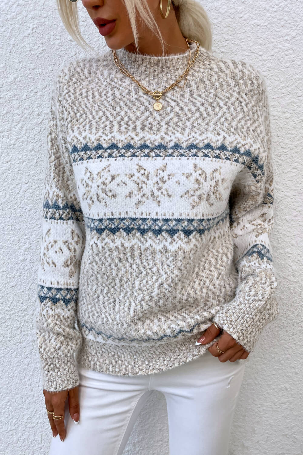 Rollkragenpullover mit Schneeflockenmuster