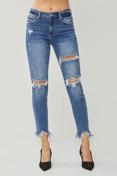 RISEN – Schmale Distressed-Jeans mit ausgefranstem Saum