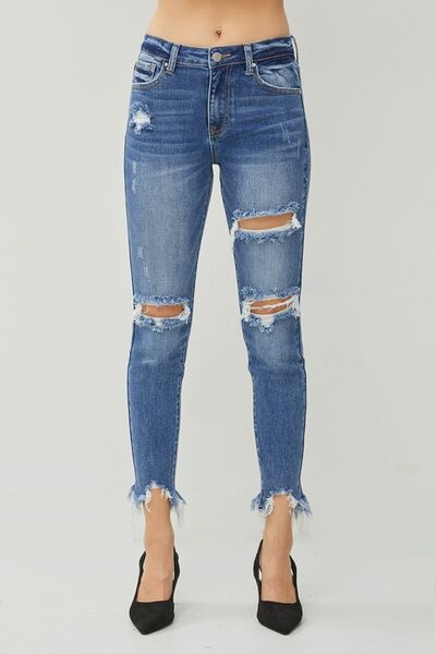 RISEN – Schmale Distressed-Jeans mit ausgefranstem Saum