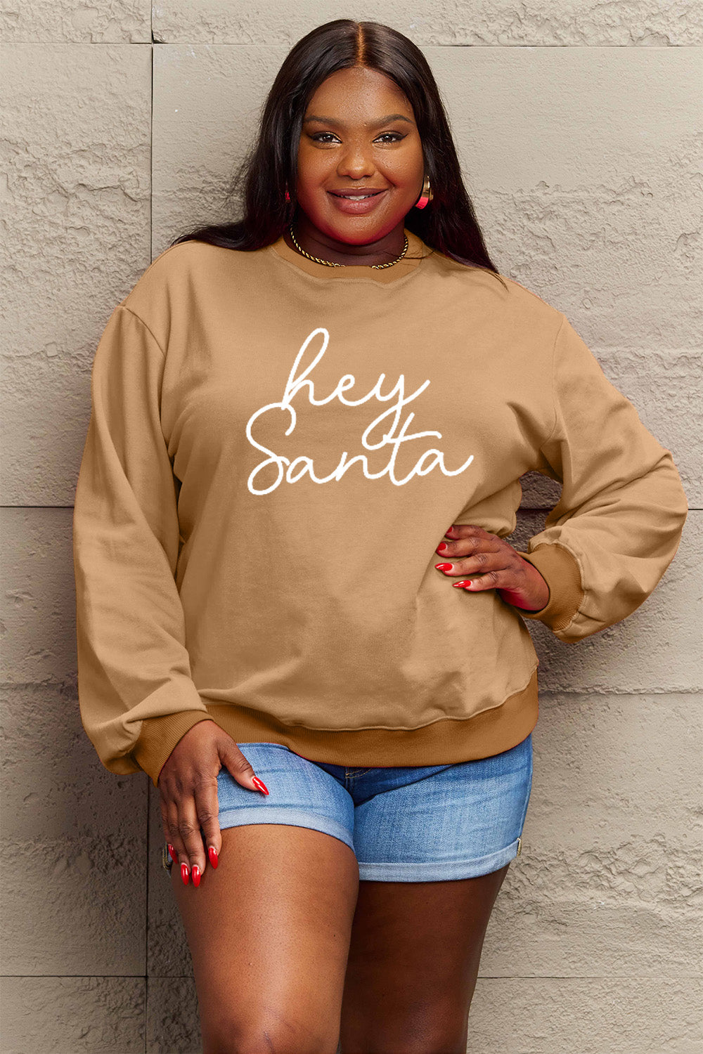 Simply Love – Sweatshirt mit „HEY SANTA“-Grafik in voller Größe