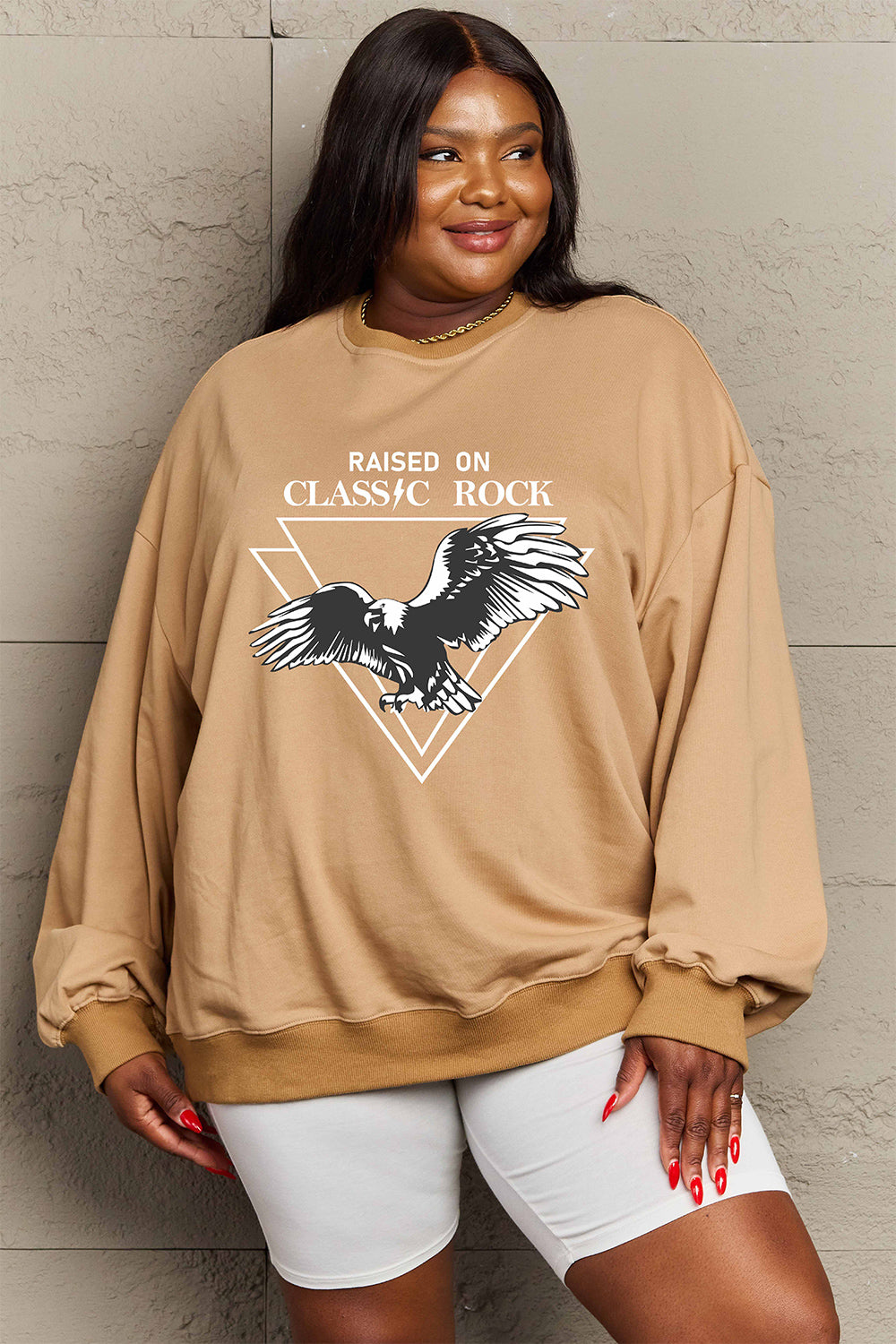 Simply Love – Sweatshirt mit überschnittener Schulter und Adler-Grafik in voller Größe