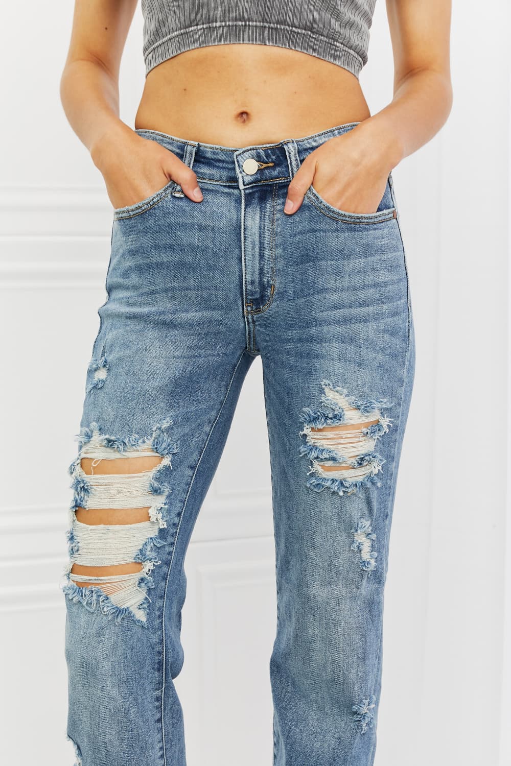 Judy Blue Bella Full Size Distressed Straight Jeans