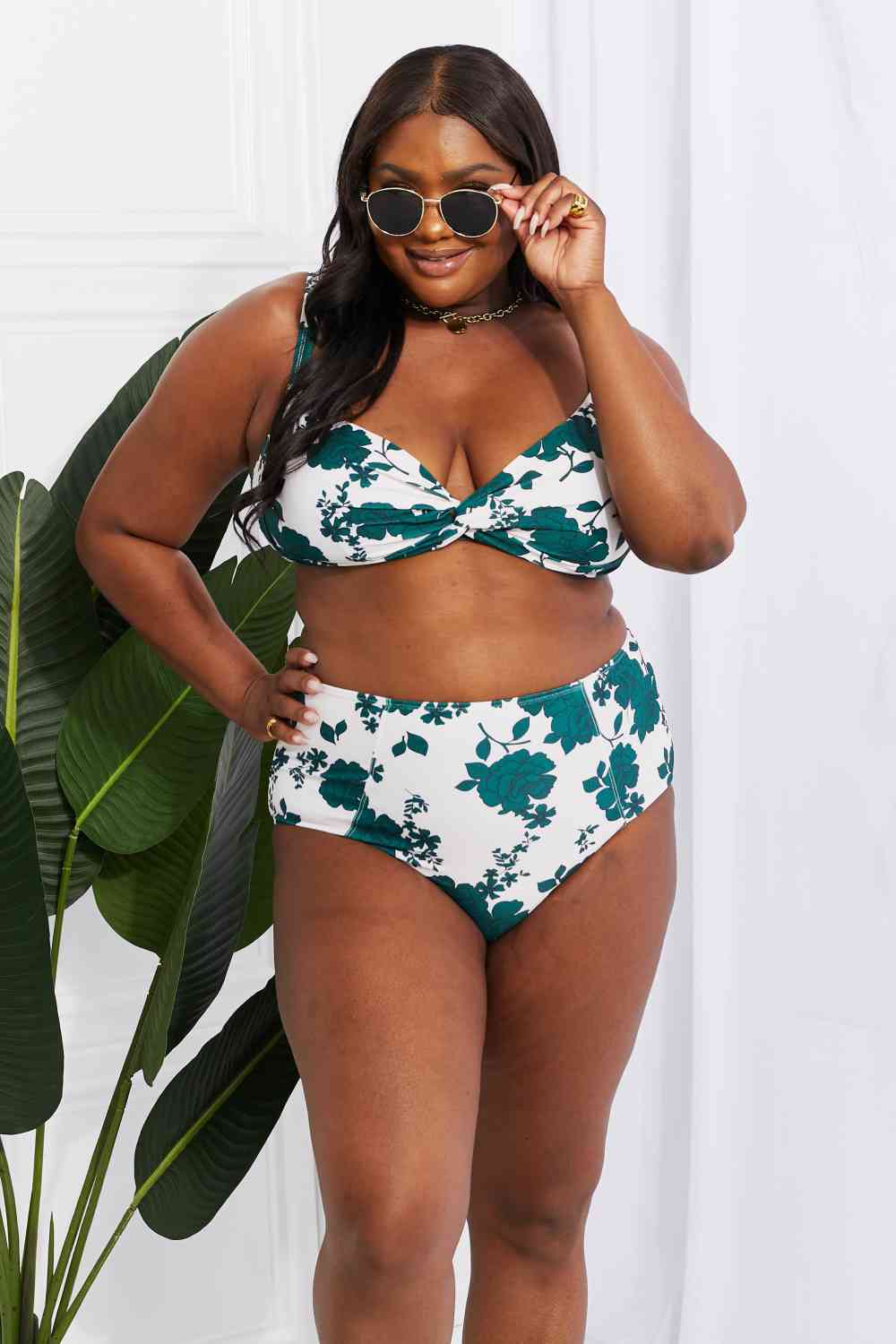 Marina West Swim – Take A Dip Twist – Hochgeschnittener Bikini in Waldgrün