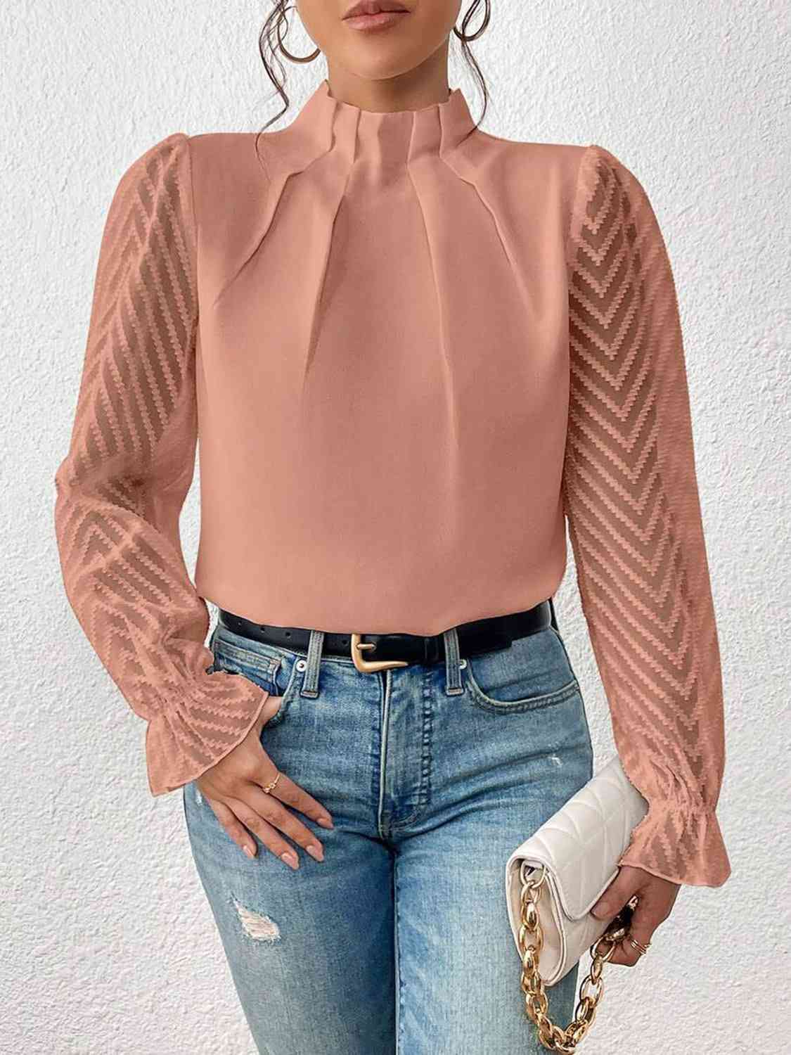 Bluse mit Rollkragen und Volantärmeln