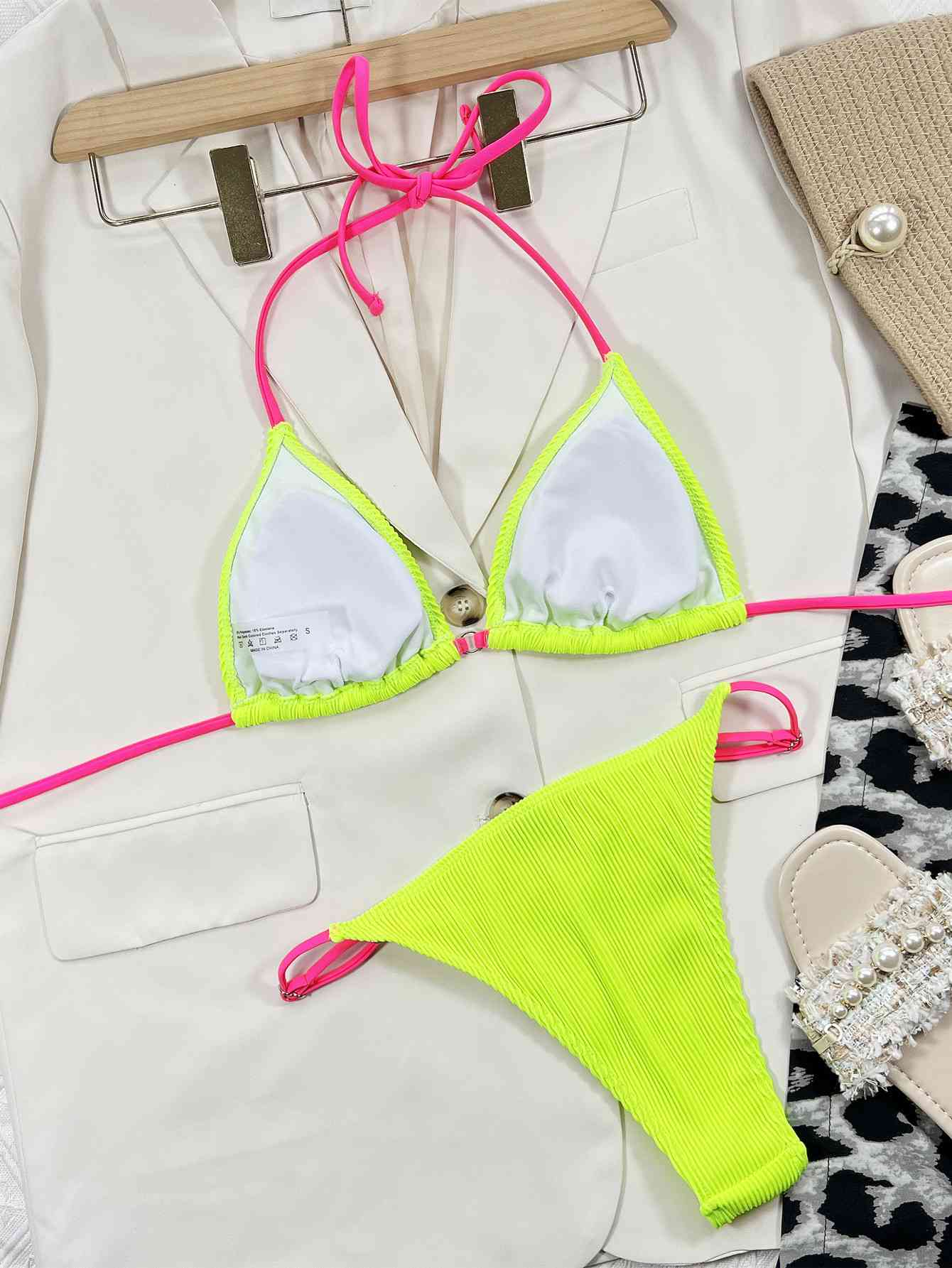 Geripptes Bikini-Set mit Bindeband hinten