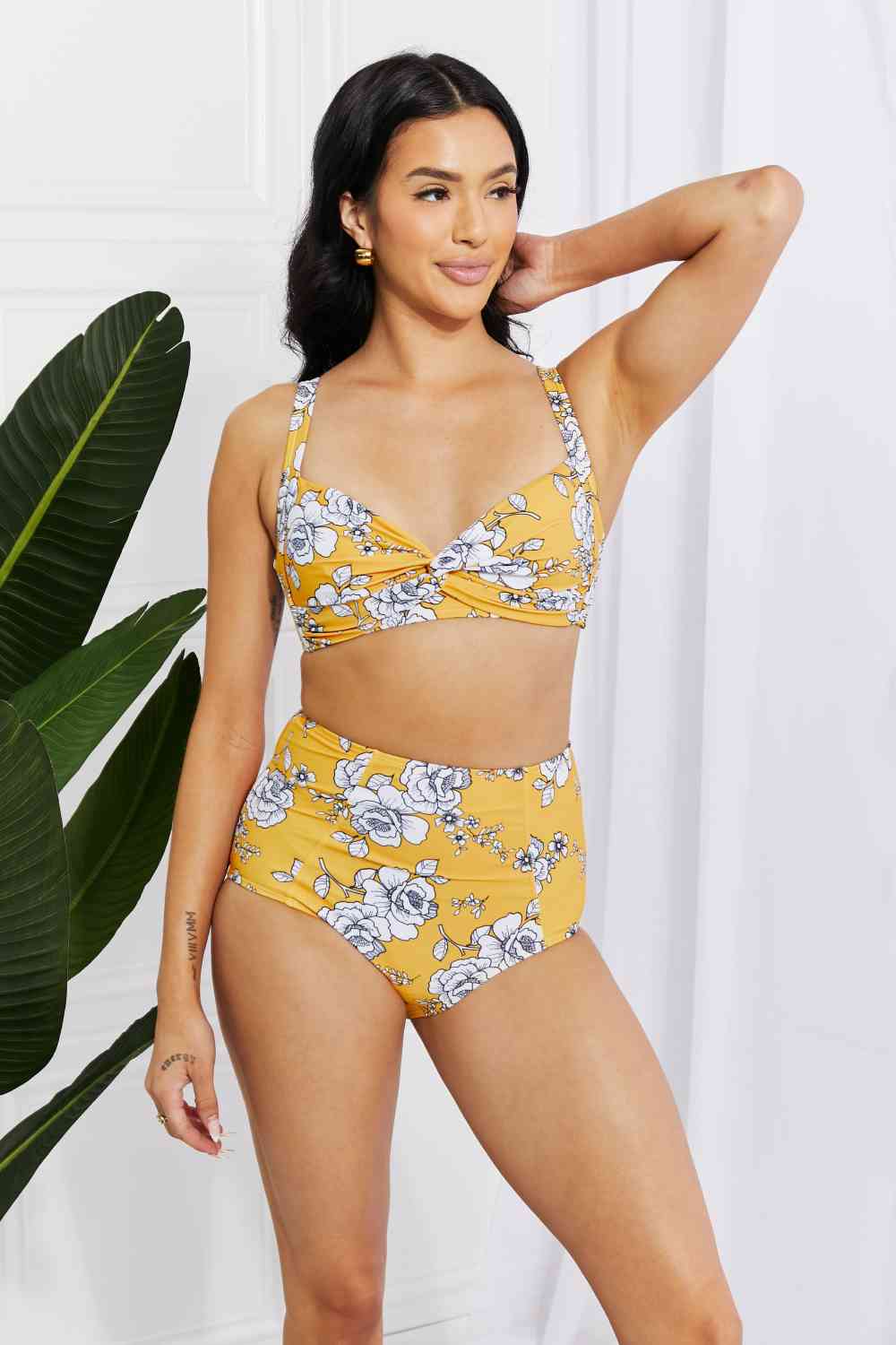 Marina West Swim – Take A Dip Twist – Hochgeschnittener Bikini in Senfgelb