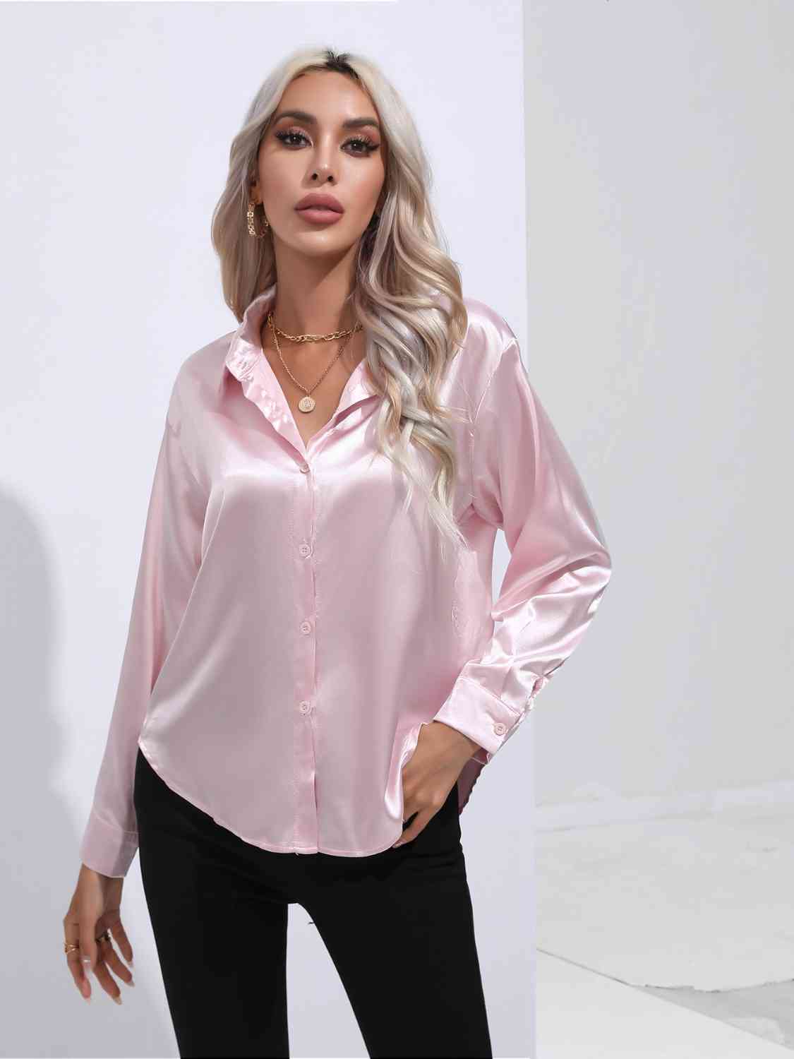 Camisa de manga larga con botones y cuello con cuello