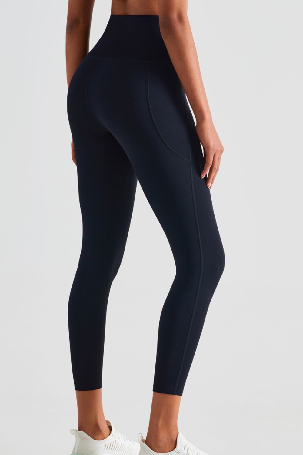 Sportleggings mit breitem Bund und Taschen