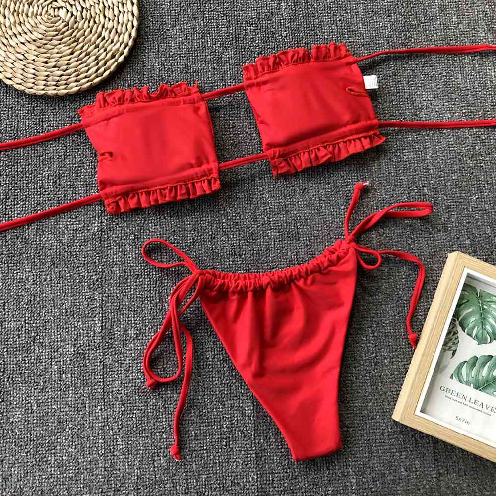 Gerafftes Bikini-Set mit Rüschenbesatz