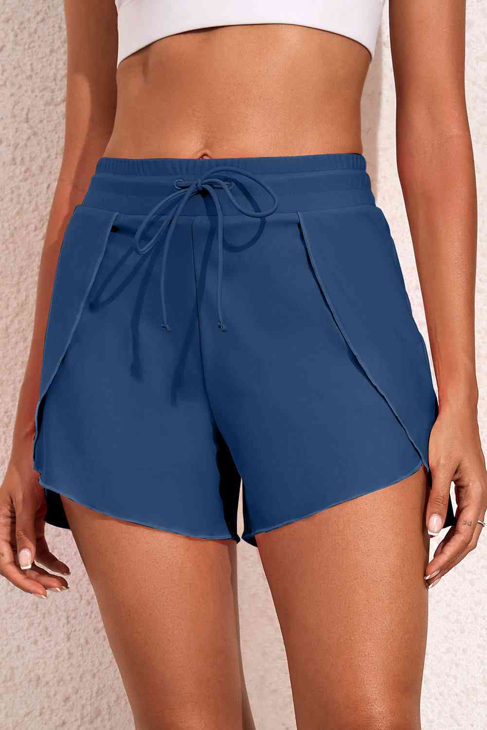 Badeshorts mit Kordelzug in der Taille